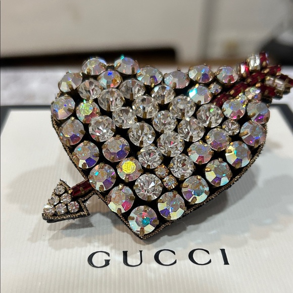 Gucci Sparkling Crystal Heart Bracelet - Picture 1 of 10